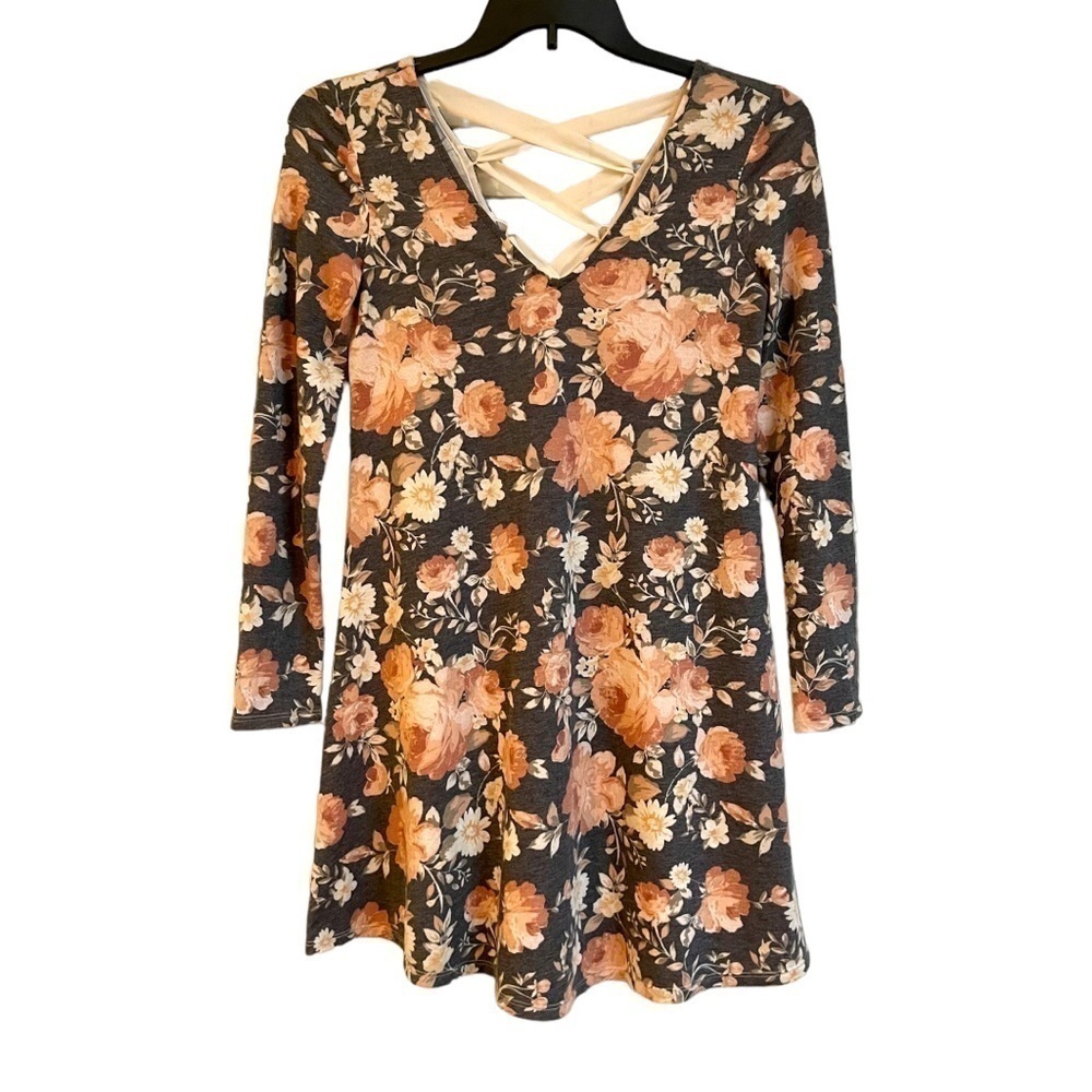 BY & BY, GREY & PEACH FLORAL, MINI DRESS. LONG SLEEVE, FLARE SKIRT. SIZE M